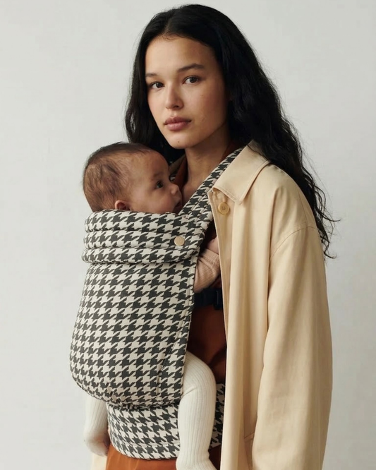 Icon Ergonomic Baby Carrier | Black & White